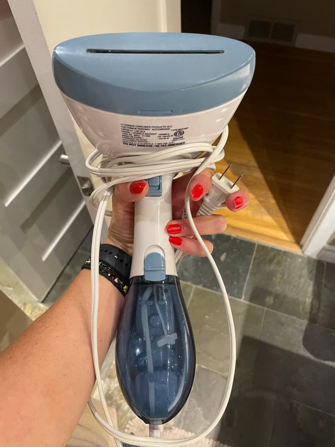 Conair Handheld Garment Steamer image indicator(3)