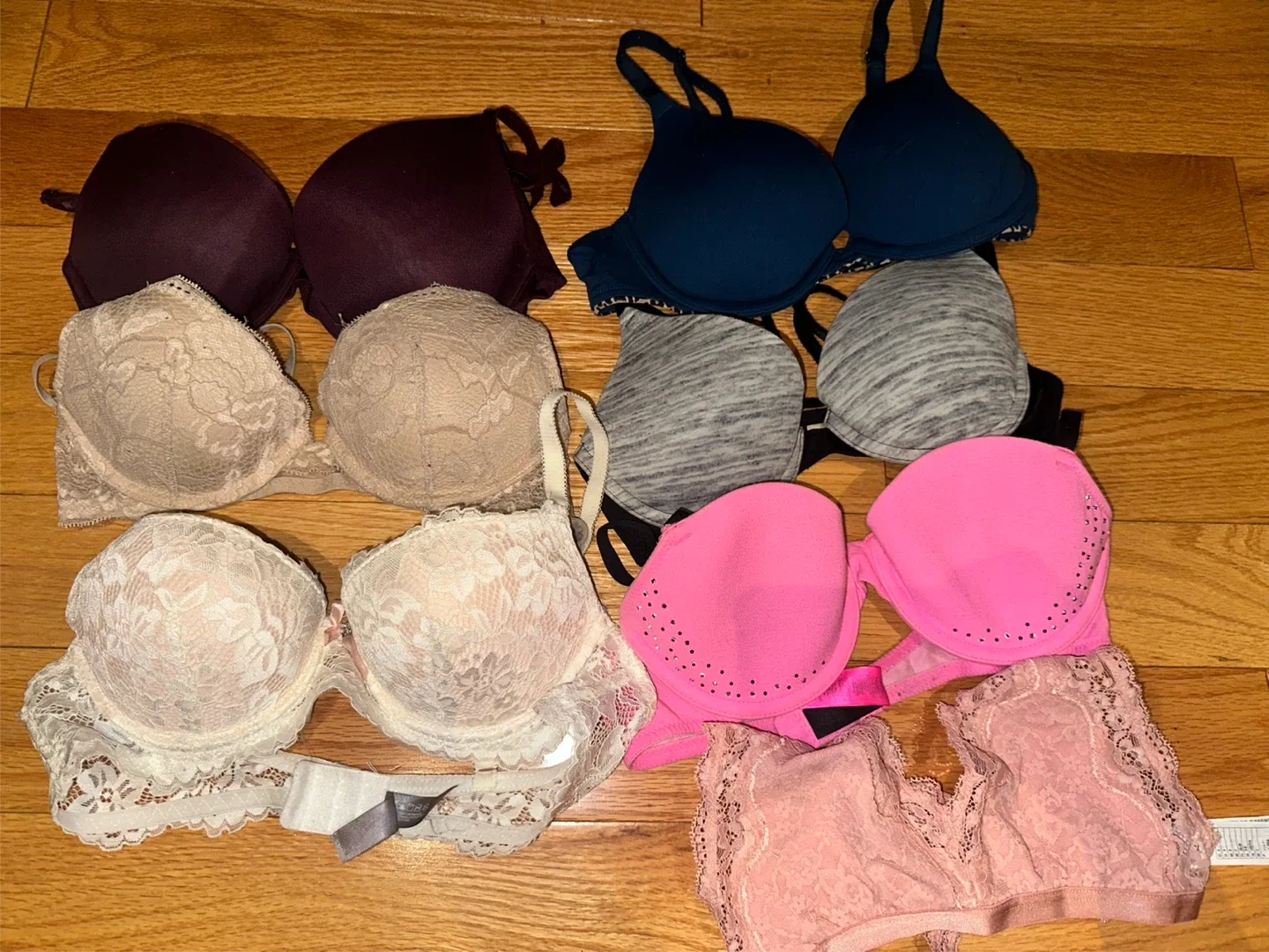 Bras, 32B & 34B thumbnail