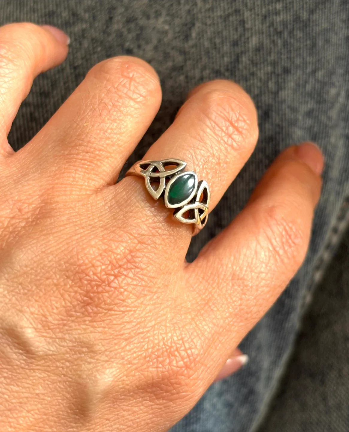 Silver Celtic Ring with Green image indicator(2)