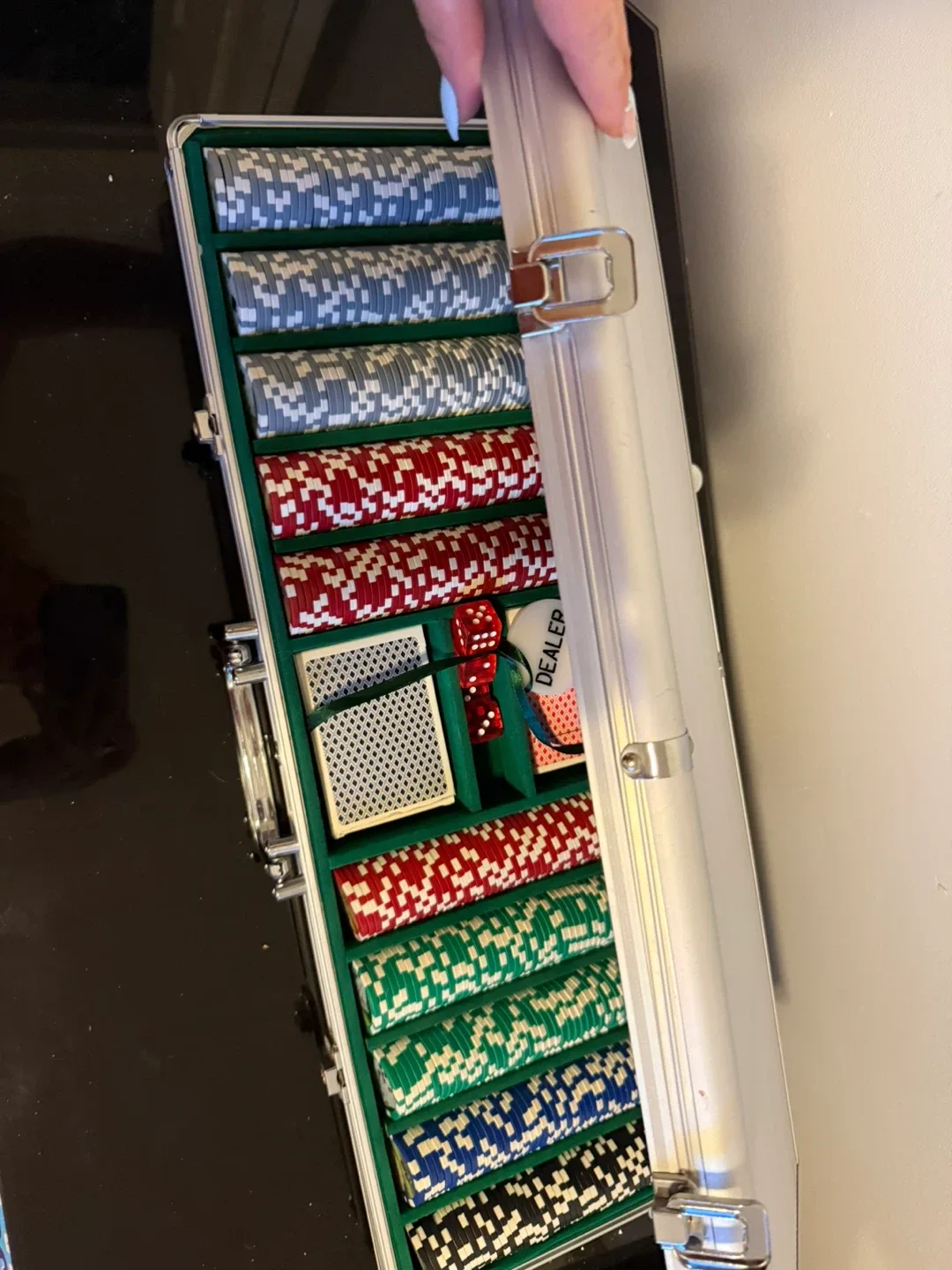Poker Chip Set with Case thumbnail