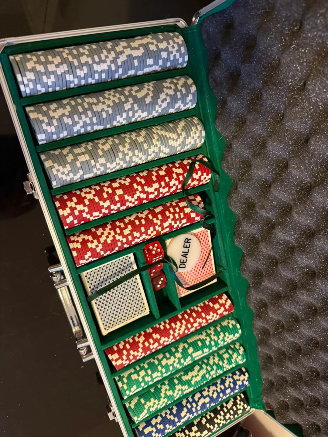 Poker Chip Set with Case - photo 2