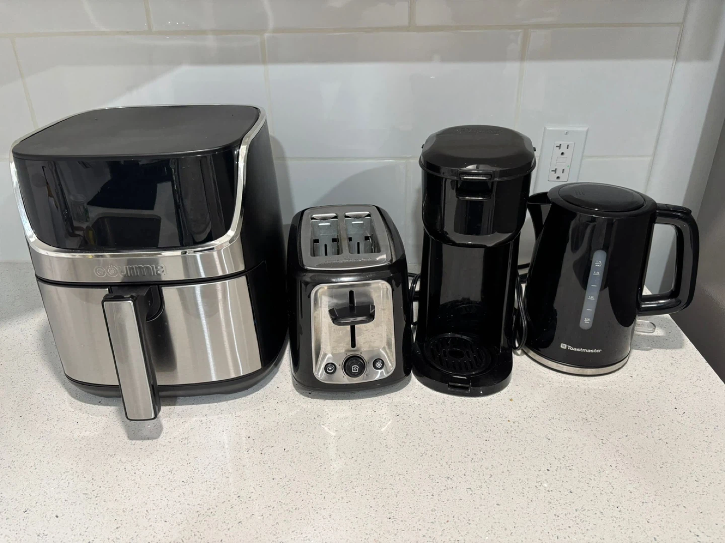 Gourmia Air Fryer, Toastmaster Toaster, Coffee Maker, Kettle