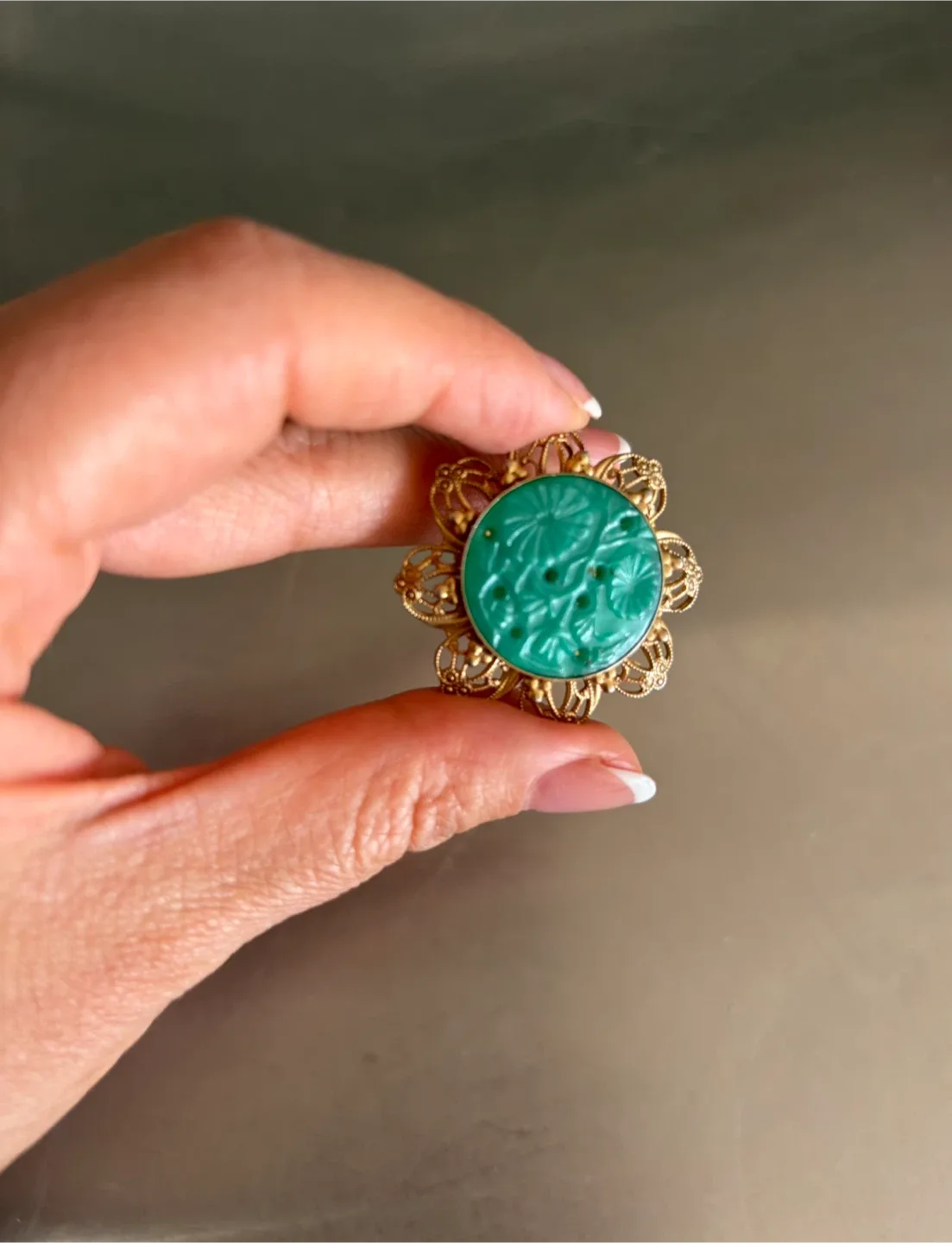 Vintage Green & Gold Floral ring, adjustable size!🥰 thumbnail