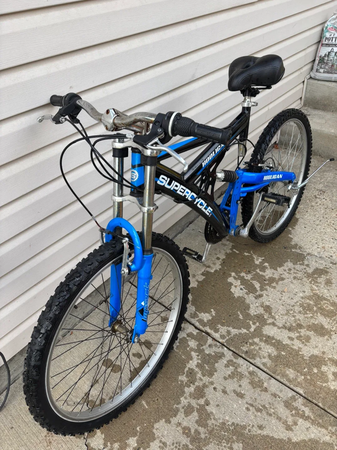 Hooligan Supercycle Mountain Bike - Blue & Black