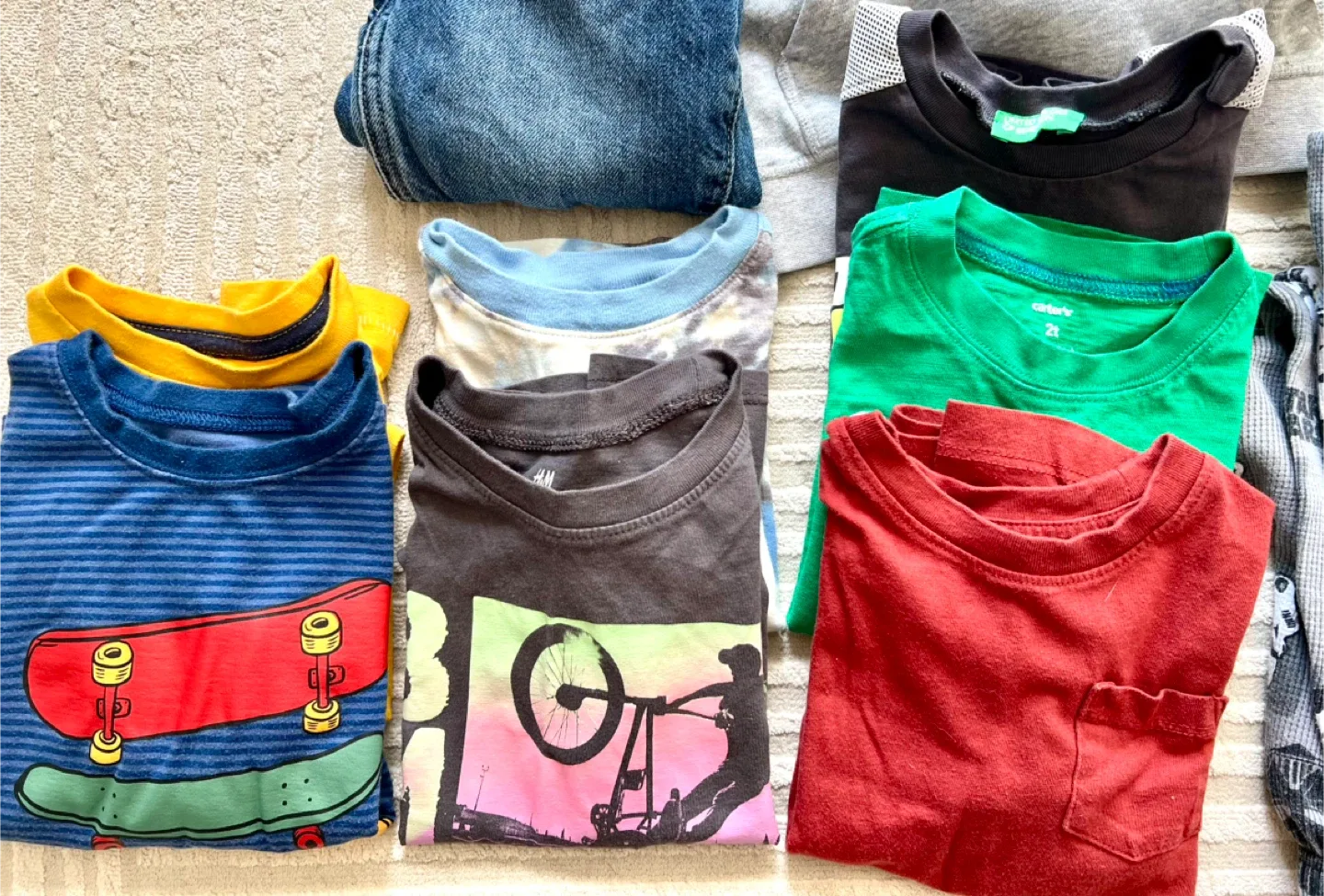 Mixed Lot of Kids Clothes - Size 2T and 3 image indicator(2)