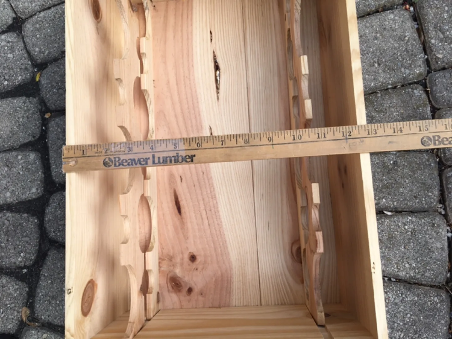 Chateau de Fieuzal Rouge Wooden Box image indicator(4)