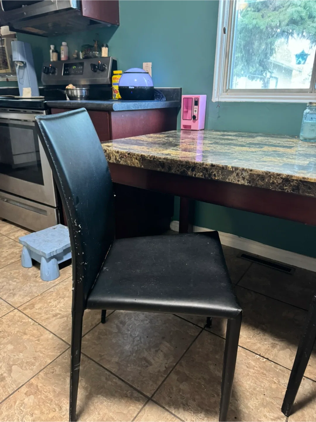 Dining Table with Faux Marble Top image indicator(4)