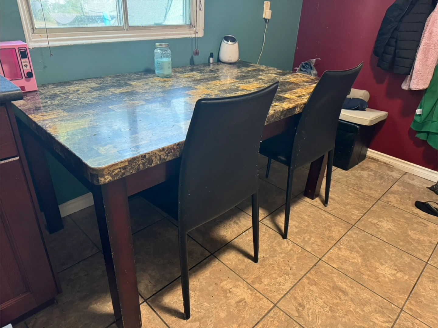 Dining Table with Faux Marble Top - photo 2