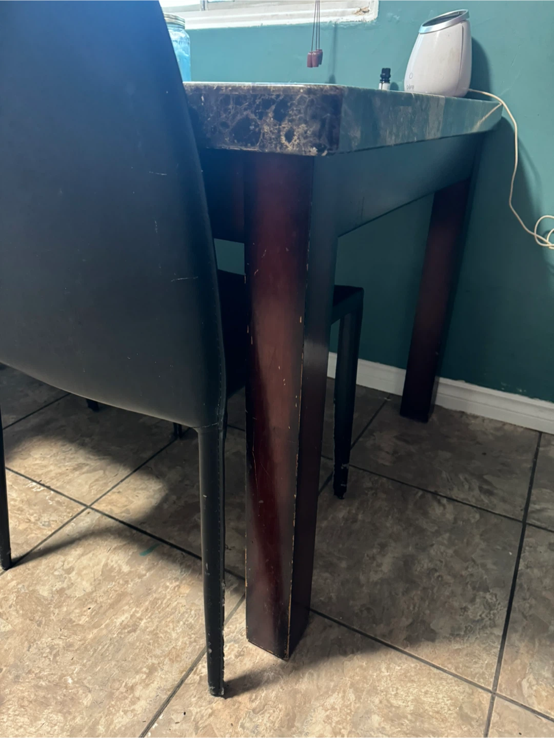Dining Table with Faux Marble Top - photo 5