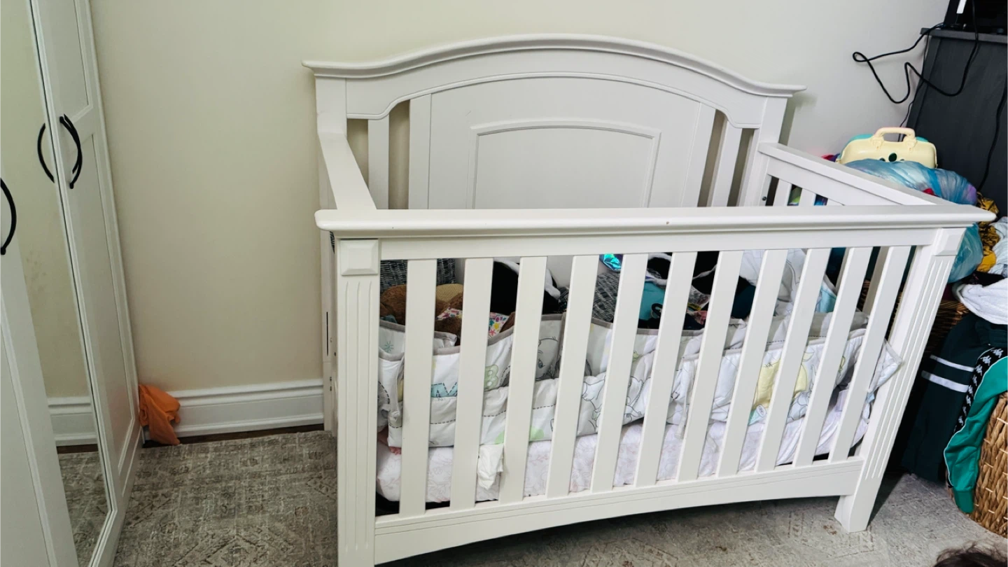 White Baby Crib - photo 2