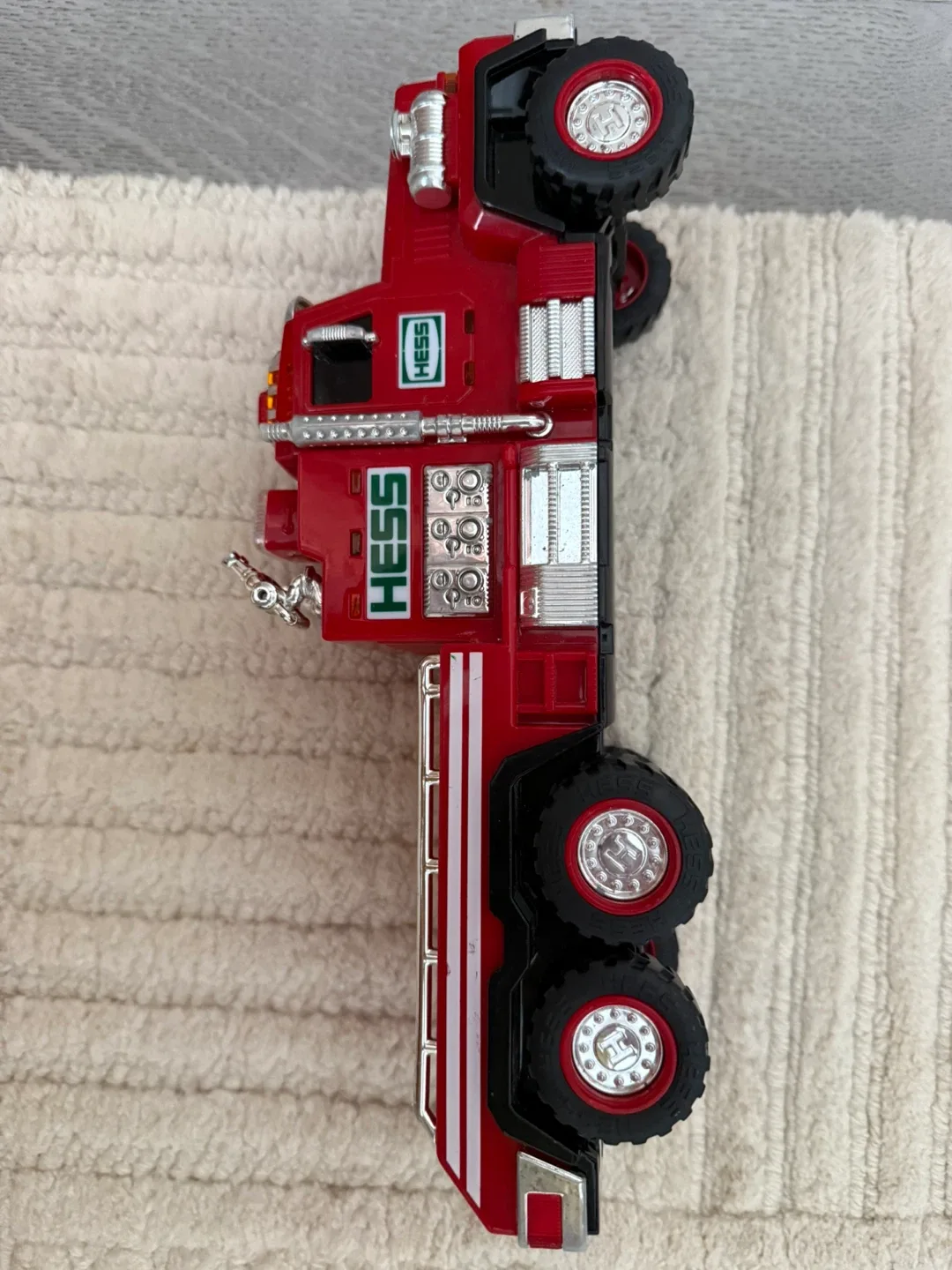 Hess Toy Truck and RV image indicator(3)