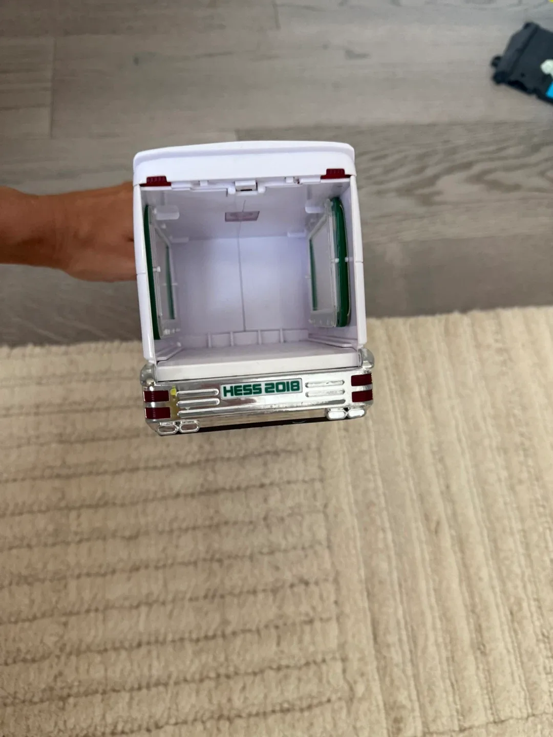 Hess Toy Truck and RV image indicator(8)