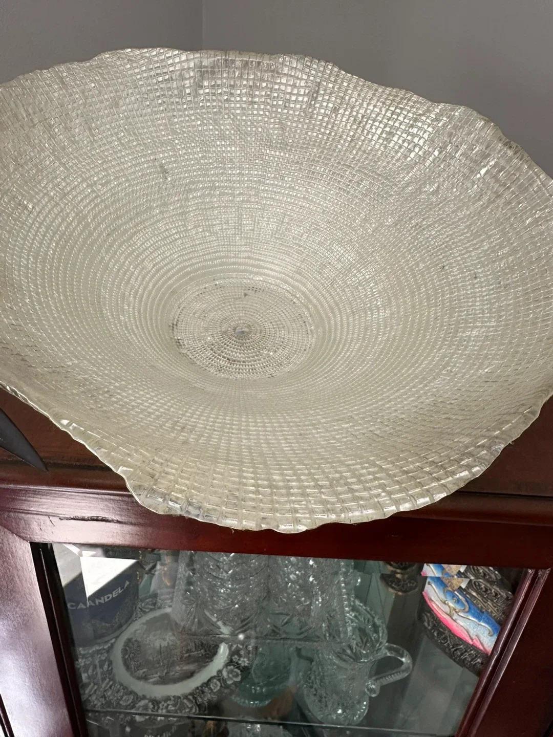 Decorative Silver/ pale gold Bowl image indicator(3)