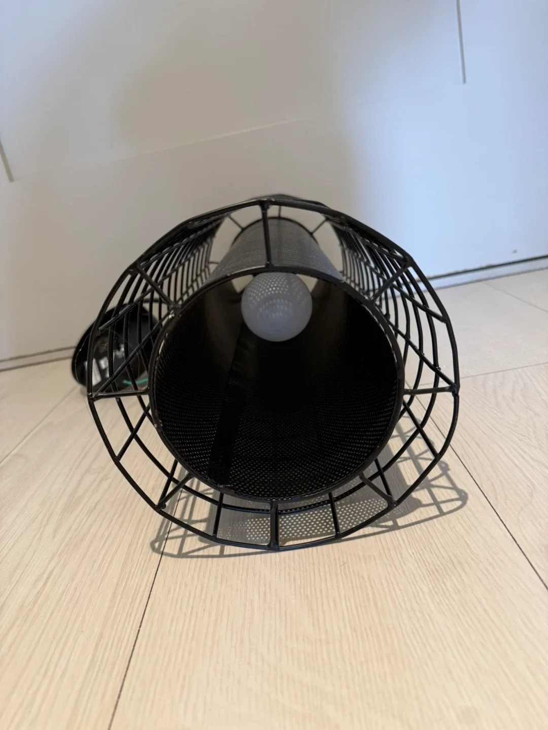 “LIKE NEW” Black Metal Cage Pendant Light image indicator(4)