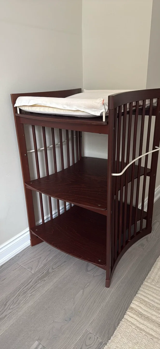 Stokke Changing Table with Pad thumbnail