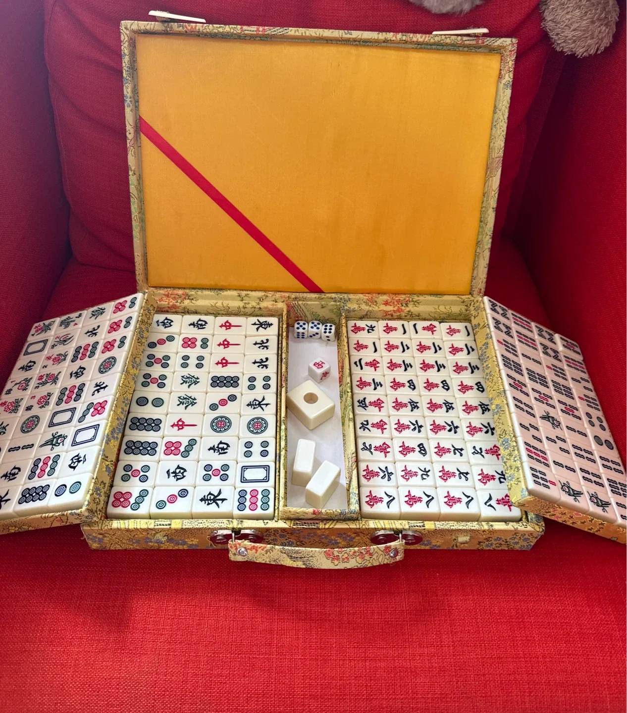 Vintage Mahjong Set with Case image indicator(3)
