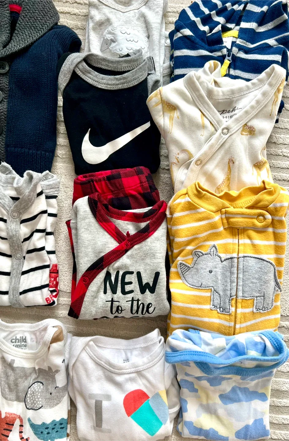 Mixed Baby Clothes Bundle - Newborn to 6 Months image indicator(3)