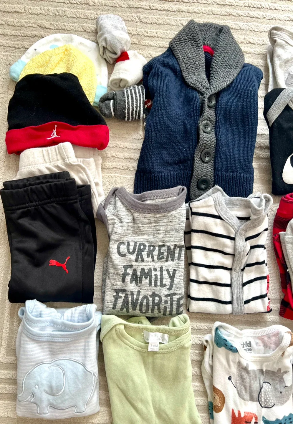 Mixed Baby Clothes Bundle - Newborn to 6 Months image indicator(2)