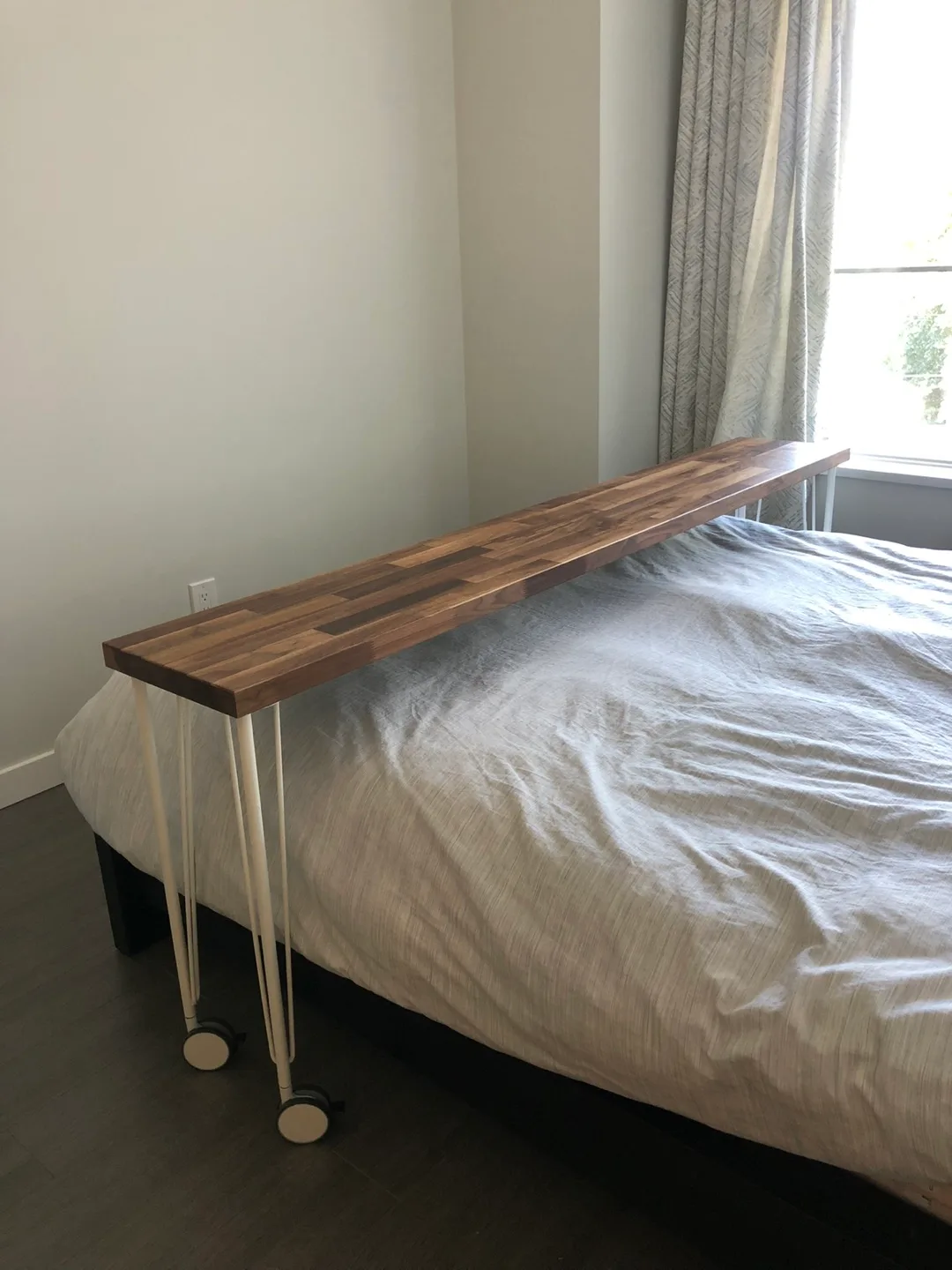 Long table/Over bed Table on wheels image indicator(5)