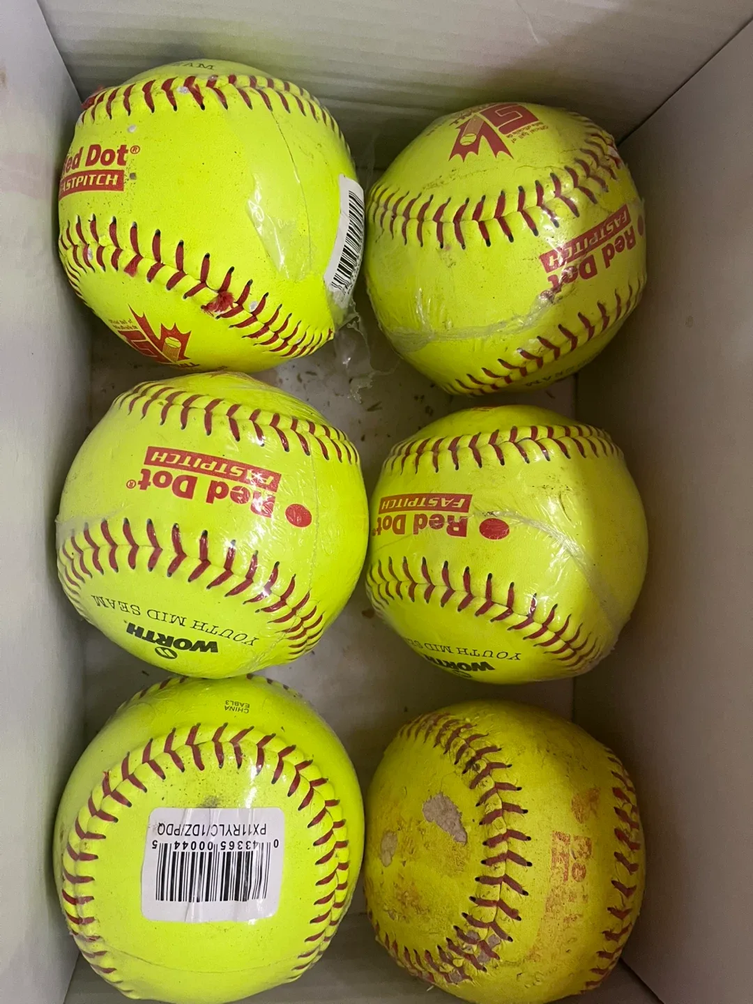 Worth Red Dot Fastpitch Softball - thumbnail