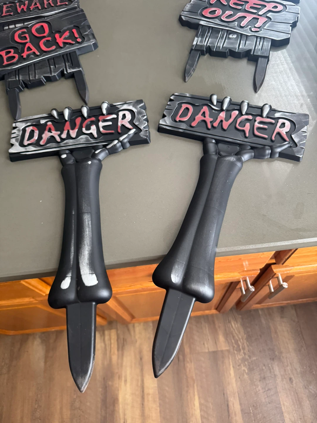 Halloween Yard Signs & Skeletons - photo 2