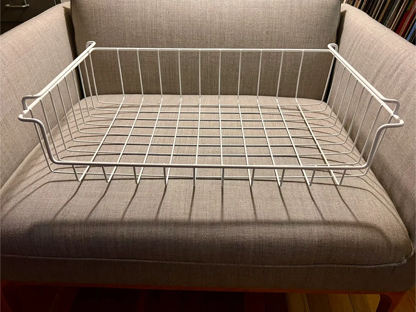 White Wire Storage Basket thumbnail