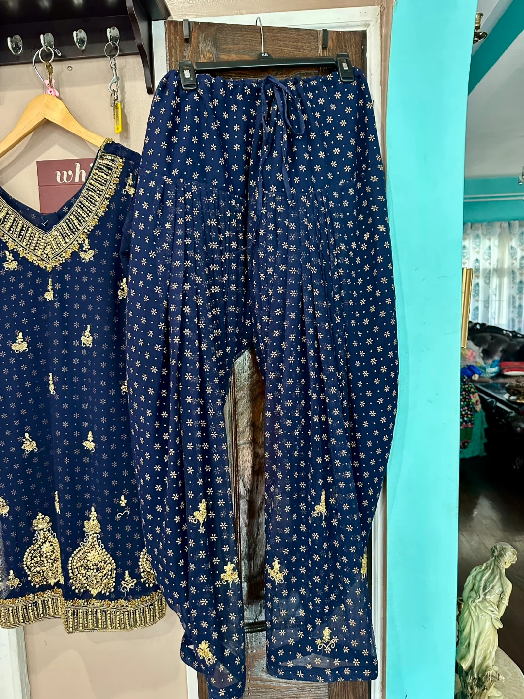 Blue & Gold Embroidered Salwar Kameez Suit - photo 5