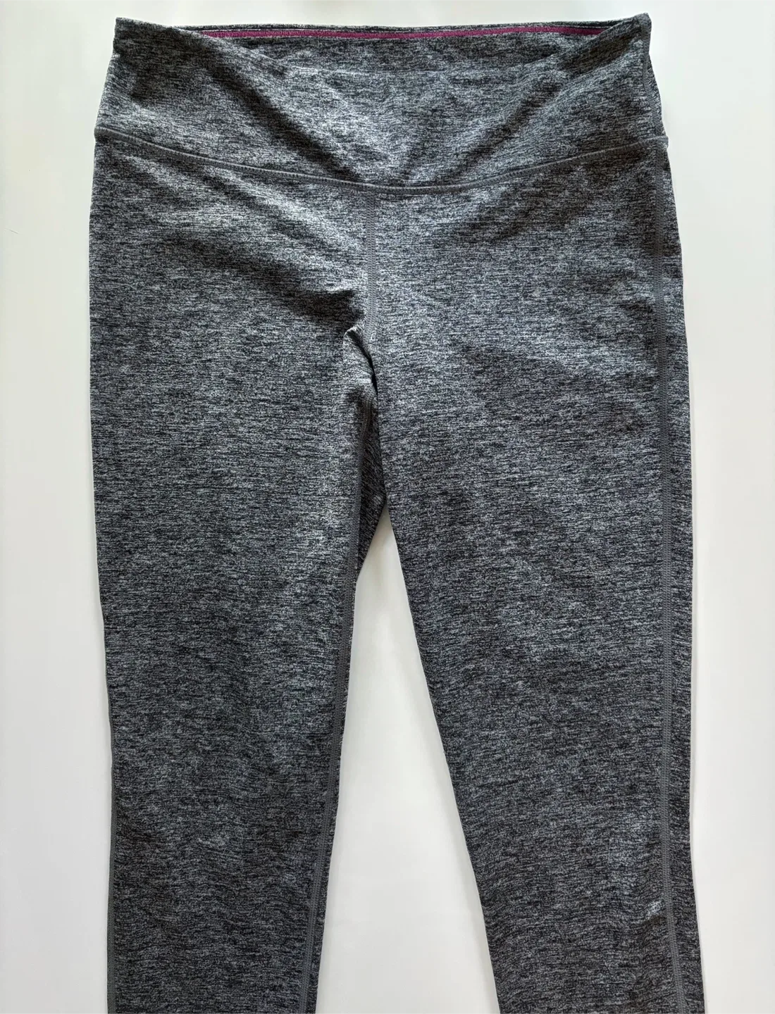 Aritzia TNA Heather Grey Leggings (Size M) image indicator(3)