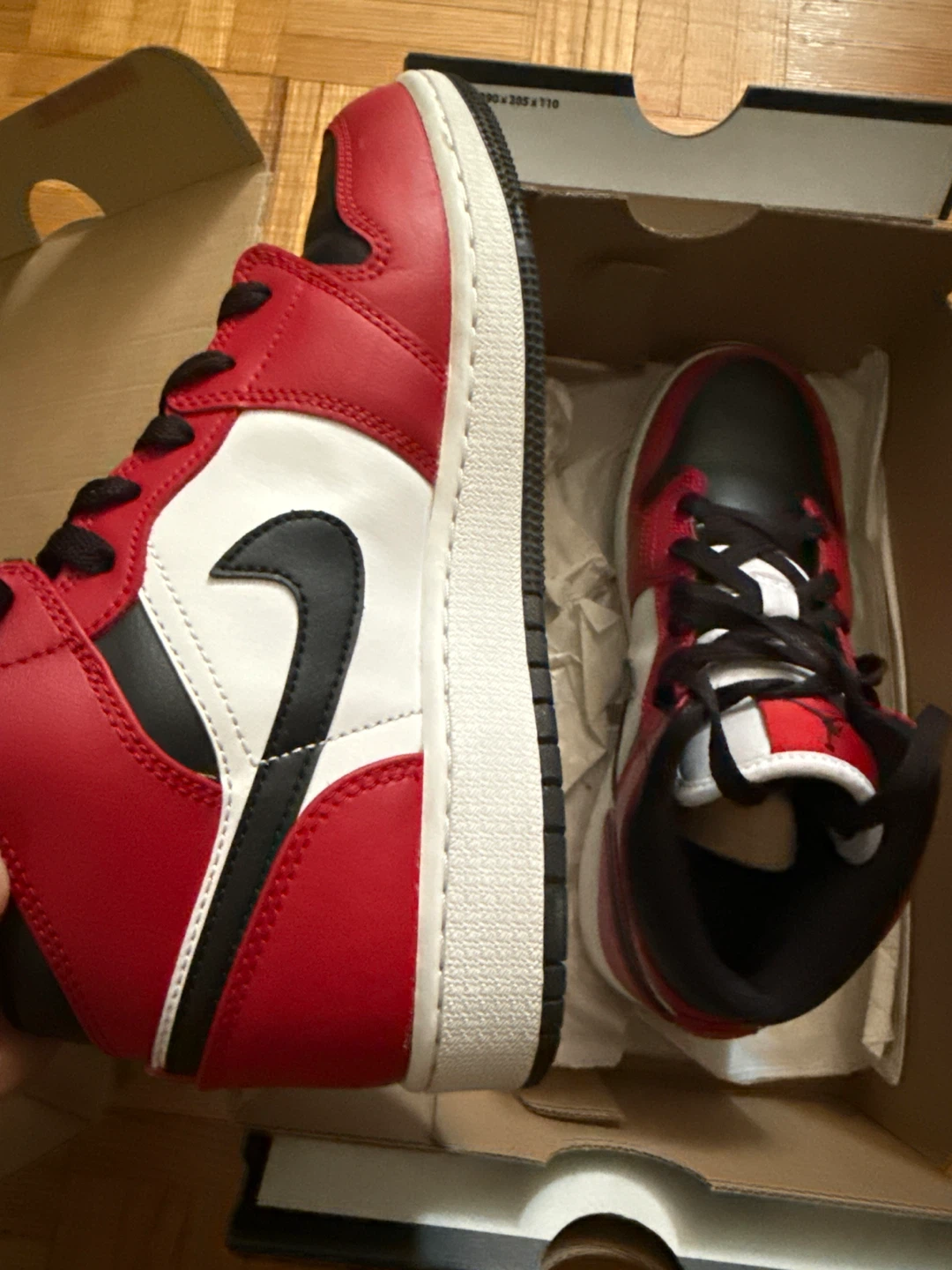 Air Jordan 1 Mid (GS) Size 6Y - photo 4