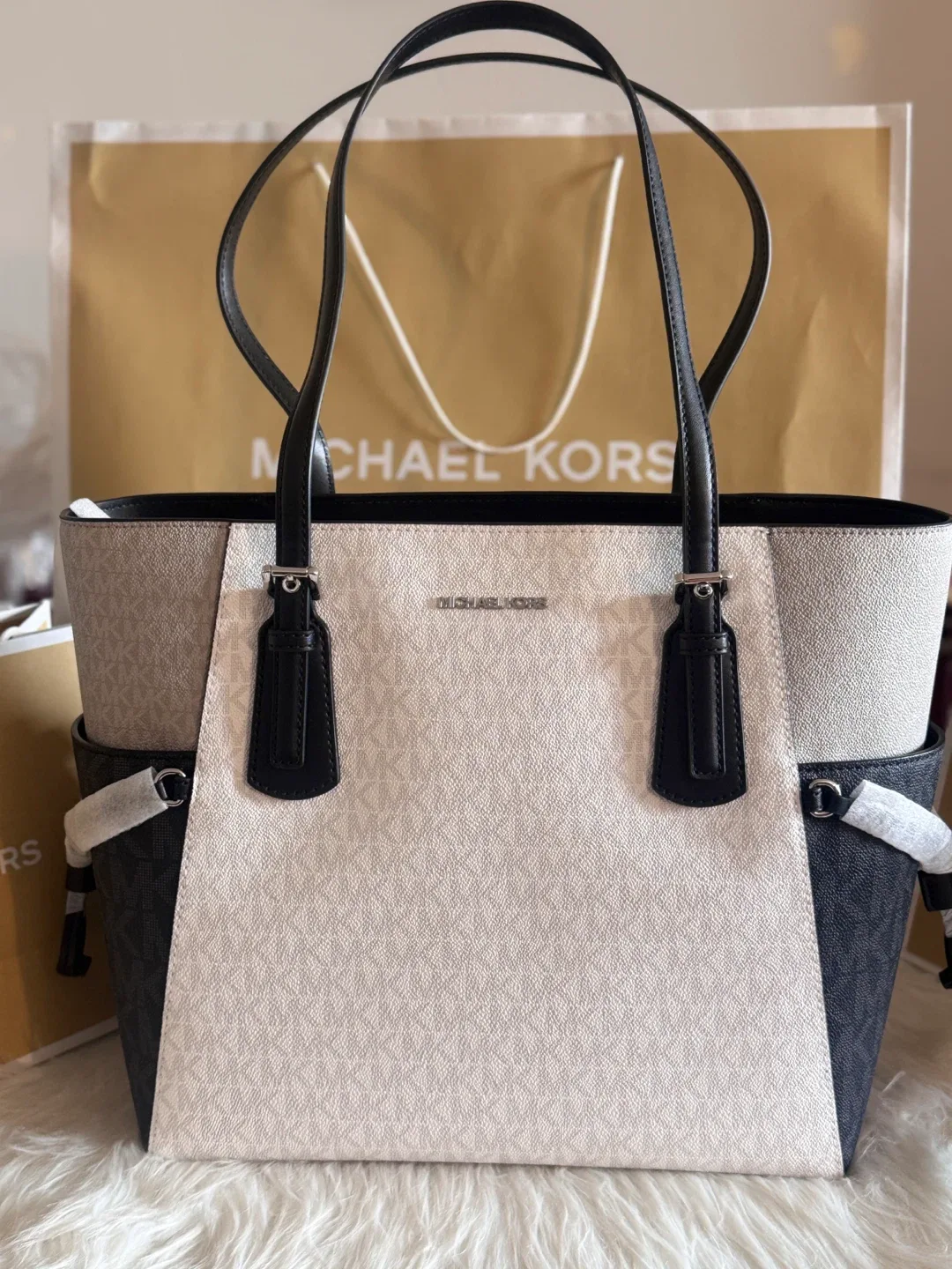 Michael Kors Tote Bag - Brand New thumbnail