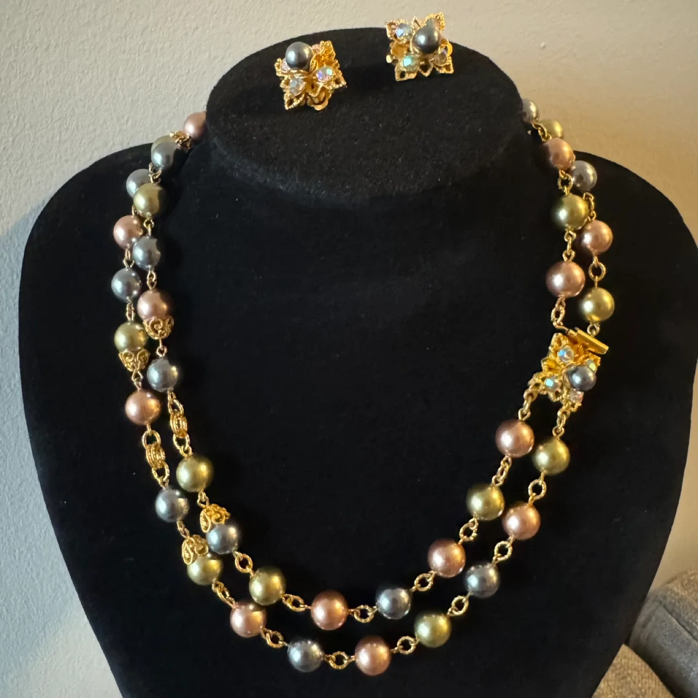 Joan Rivers Double Pearl Strand + AB Clip On Earrings image indicator(8)