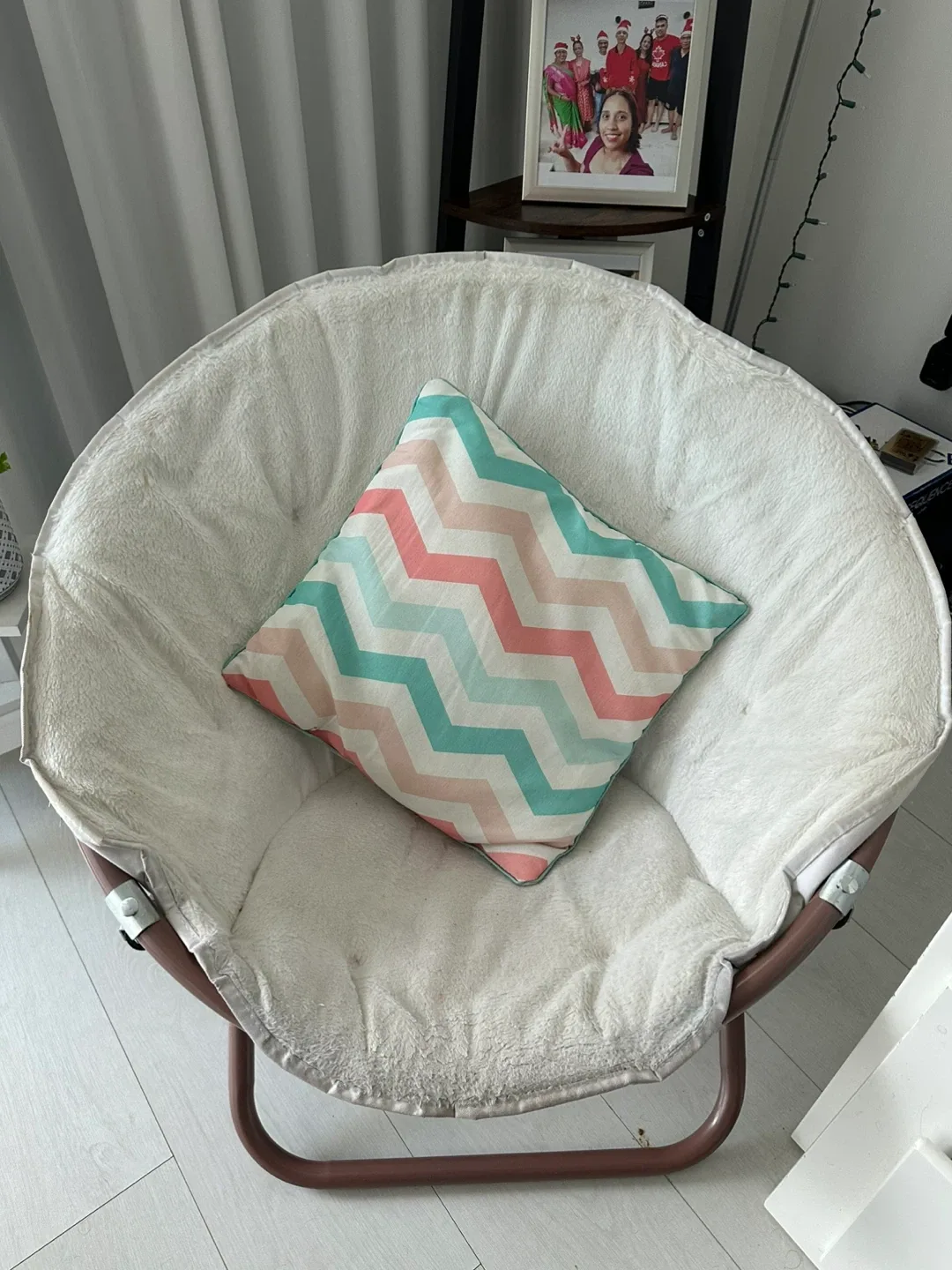 Mainstay White Adult Faux Fur Saucer Chair thumbnail