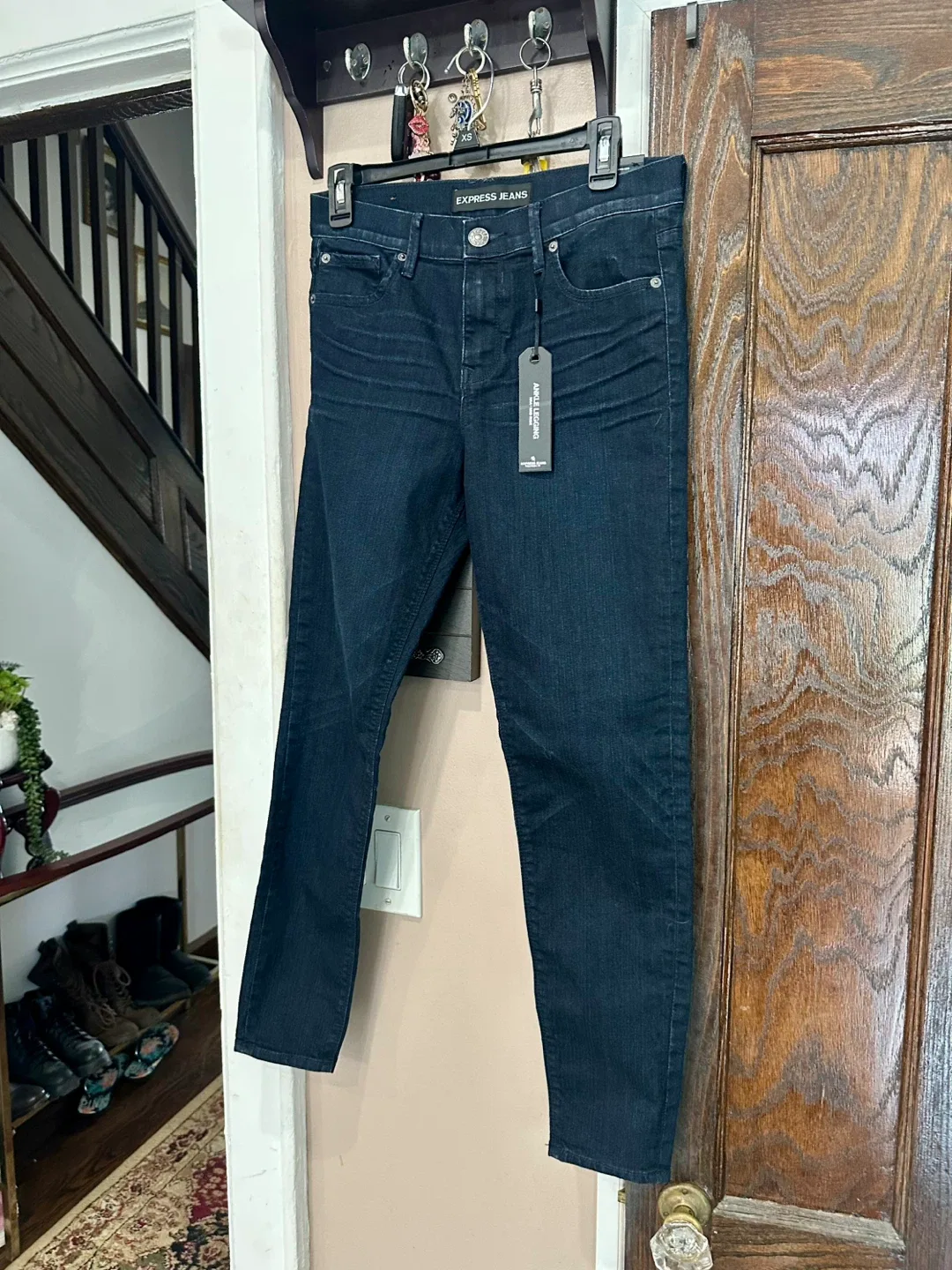 Express Jeans Mia Mid Rise Ankle Legging - Size 4 thumbnail