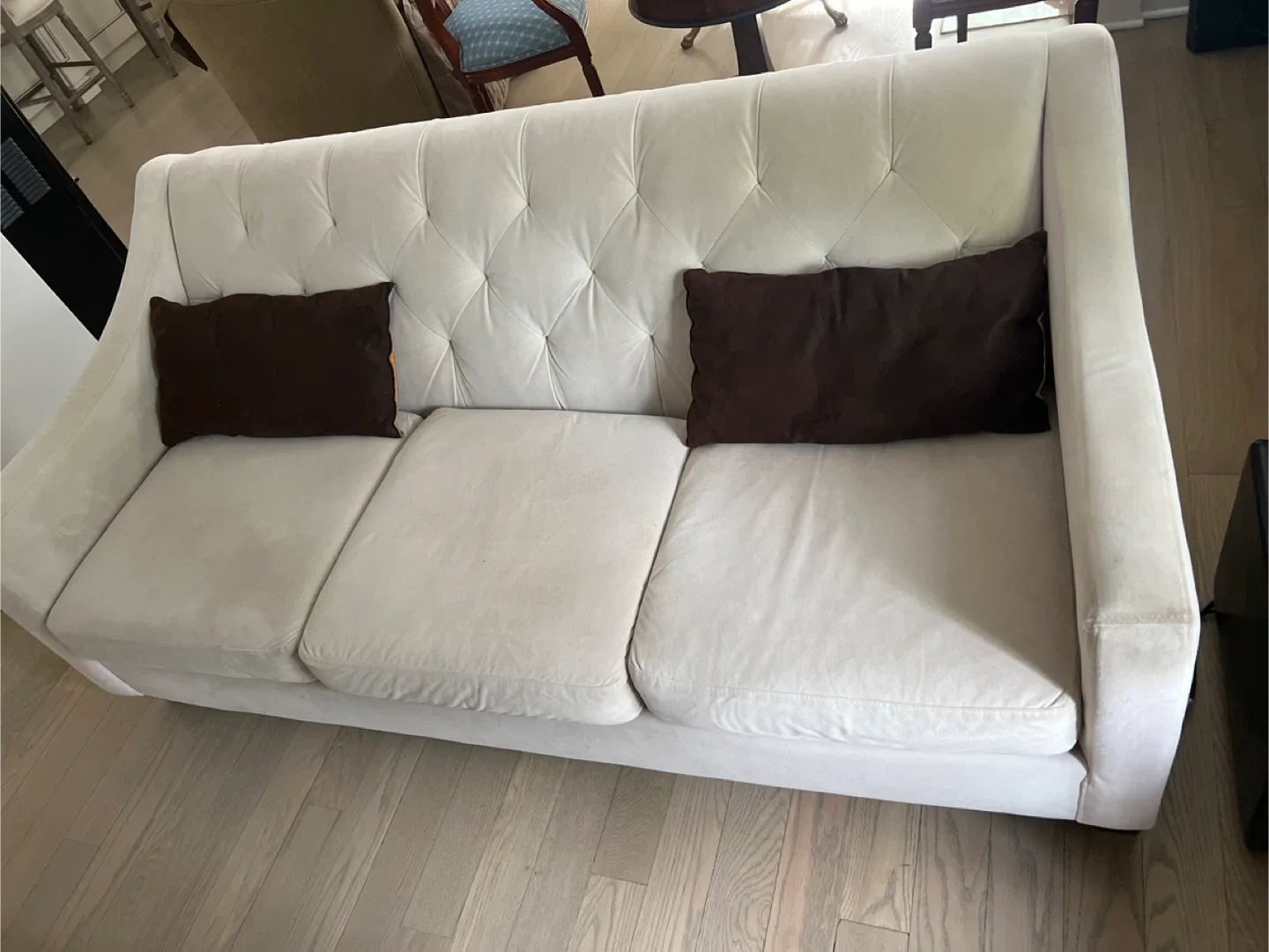 Beige Tufted Sofa image indicator(8)
