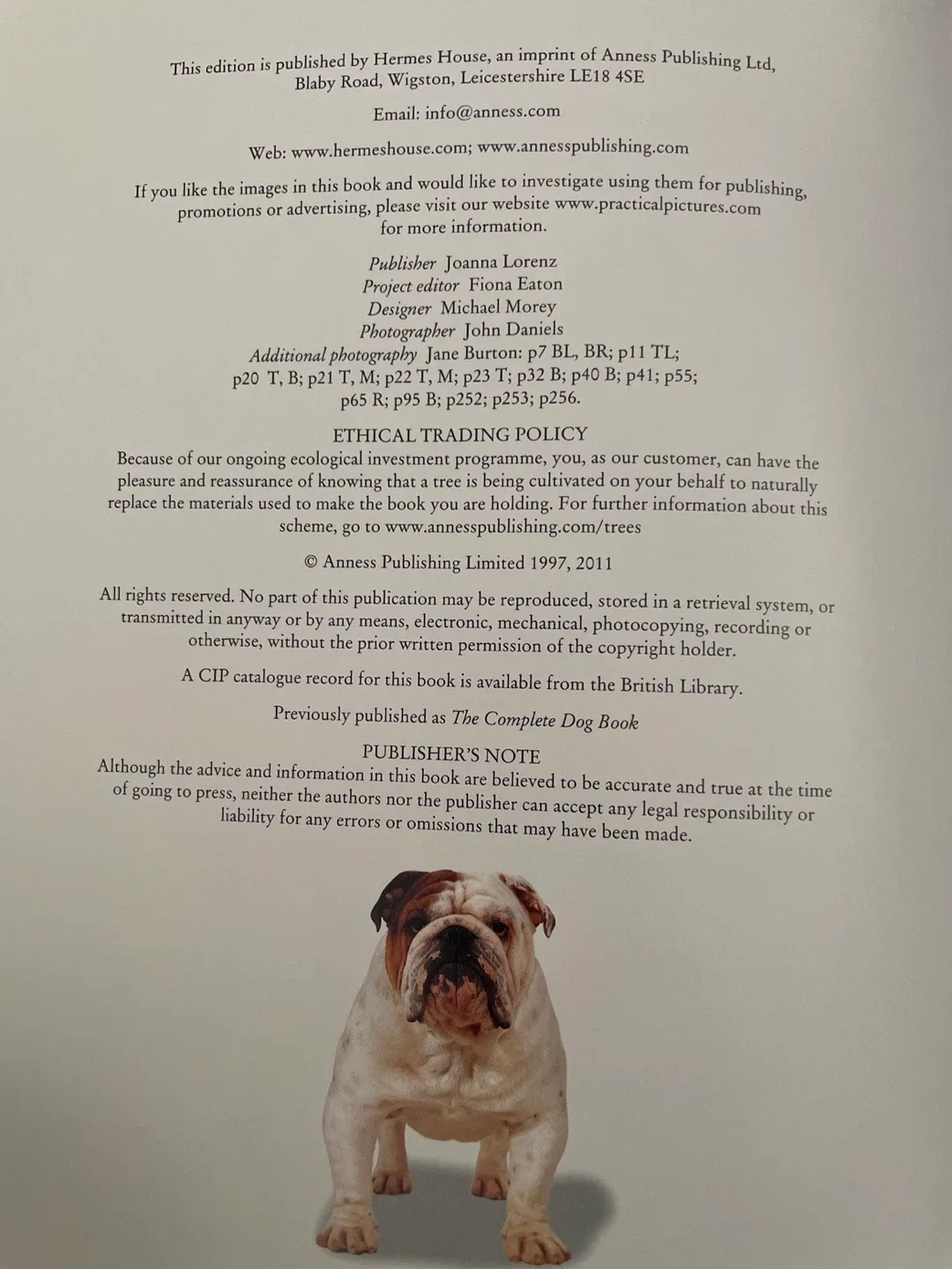 The Ultimate Encyclopedia of Dogs Book image indicator(5)