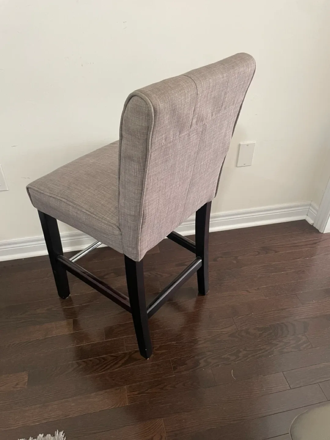 Set of 3 Bar Stools - Great Condition! image indicator(3)