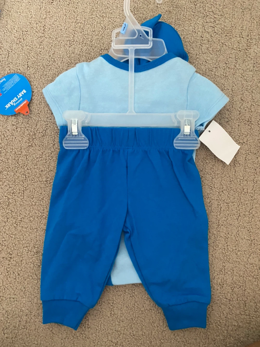 Pinkfong Baby Shark 3-Piece Outfit (0-3M) - photo 2