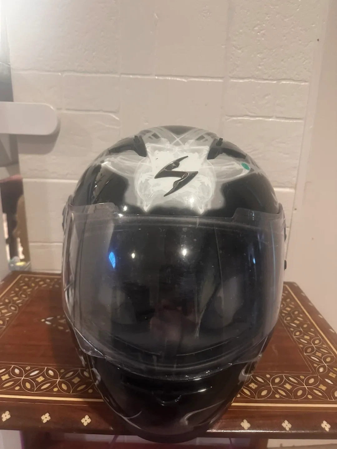 Scorpion EXO Motorcycle Helmet thumbnail