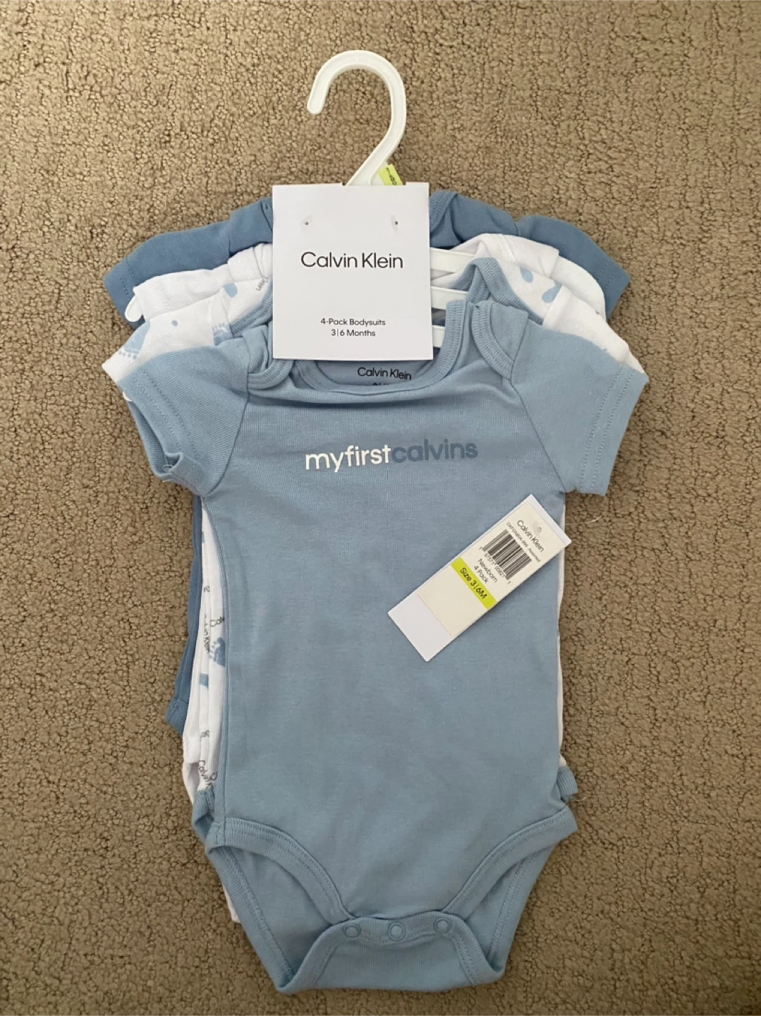 New Calvin Klein 4-Pack Bodysuits (3-6 Months) - photo 3