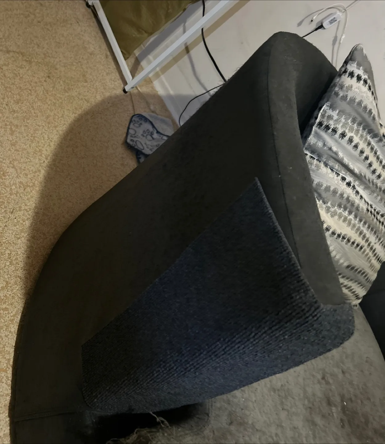 Round Swivel Chair - Black image indicator(3)