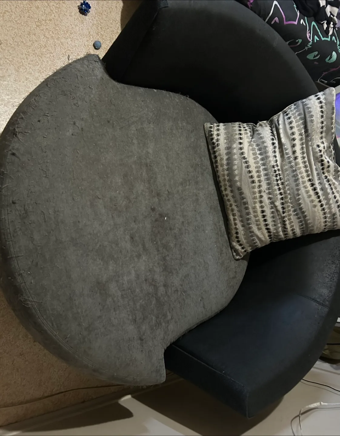 Round Swivel Chair - Black image indicator(7)