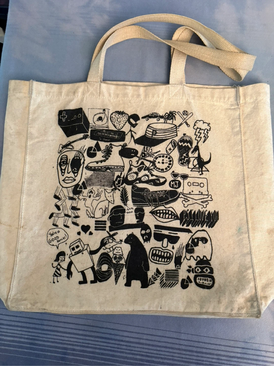 Tote Bag with Black Animations