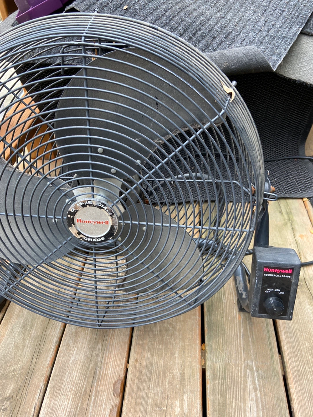 Honeywell Black Shop Fan - photo 2