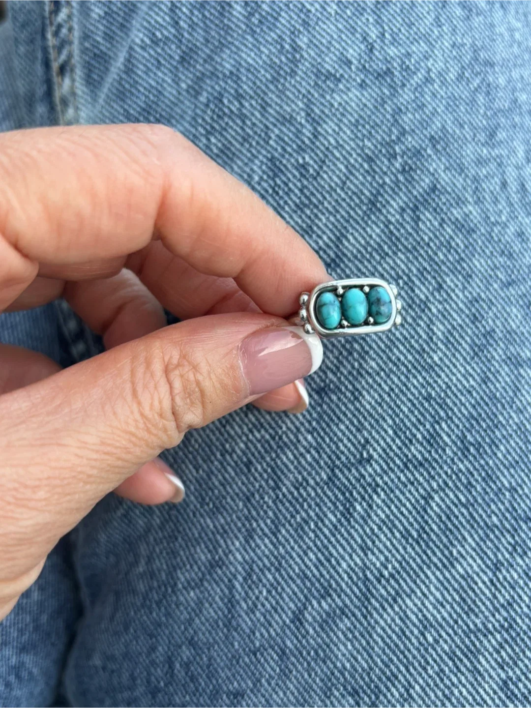 Avon vintage 3- faux Turquoise Ring, fits 6-7. 🥰🥰 thumbnail
