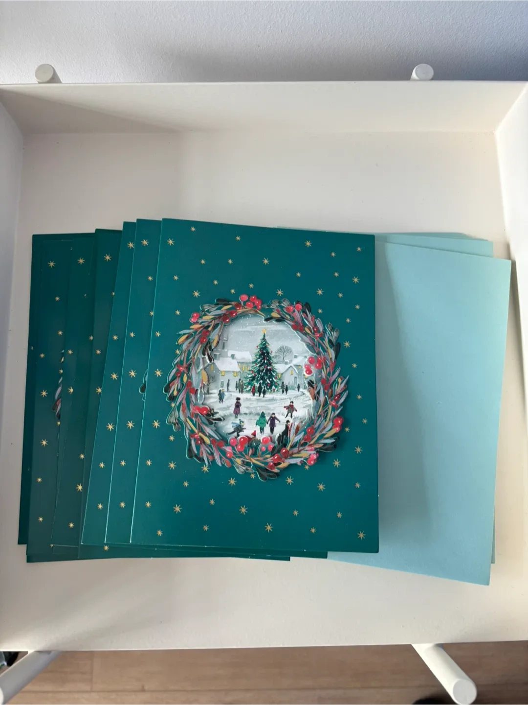 Christmas Cards Wreath Design - Set of 9 cards thumbnail