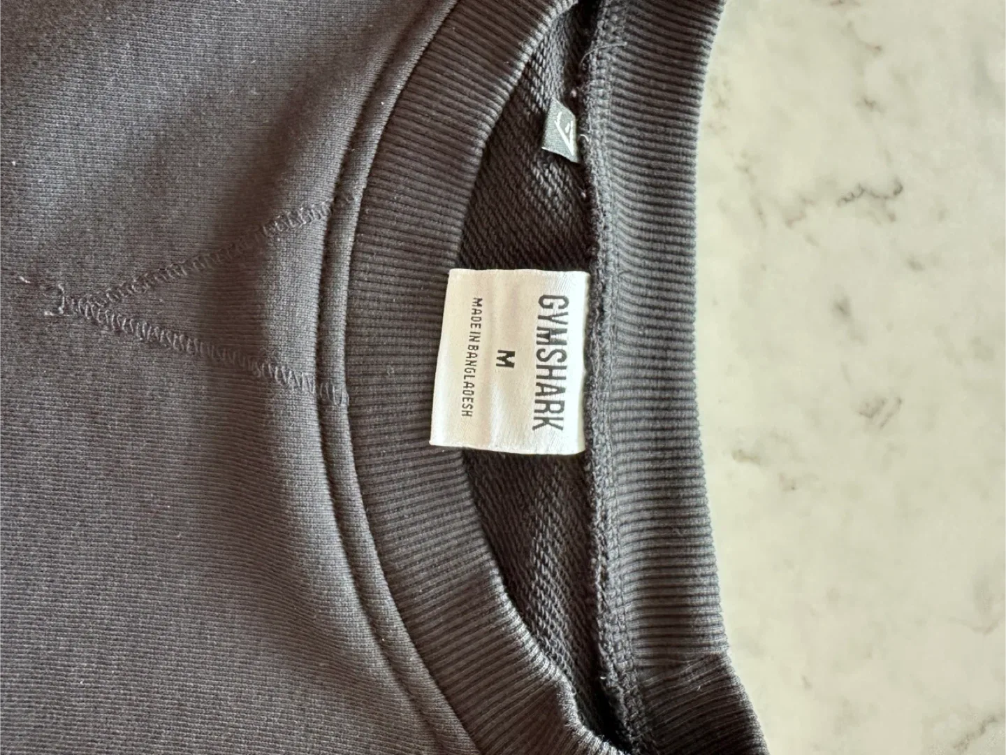 Gymshark Black Cropped Crewneck - Size M image indicator(4)