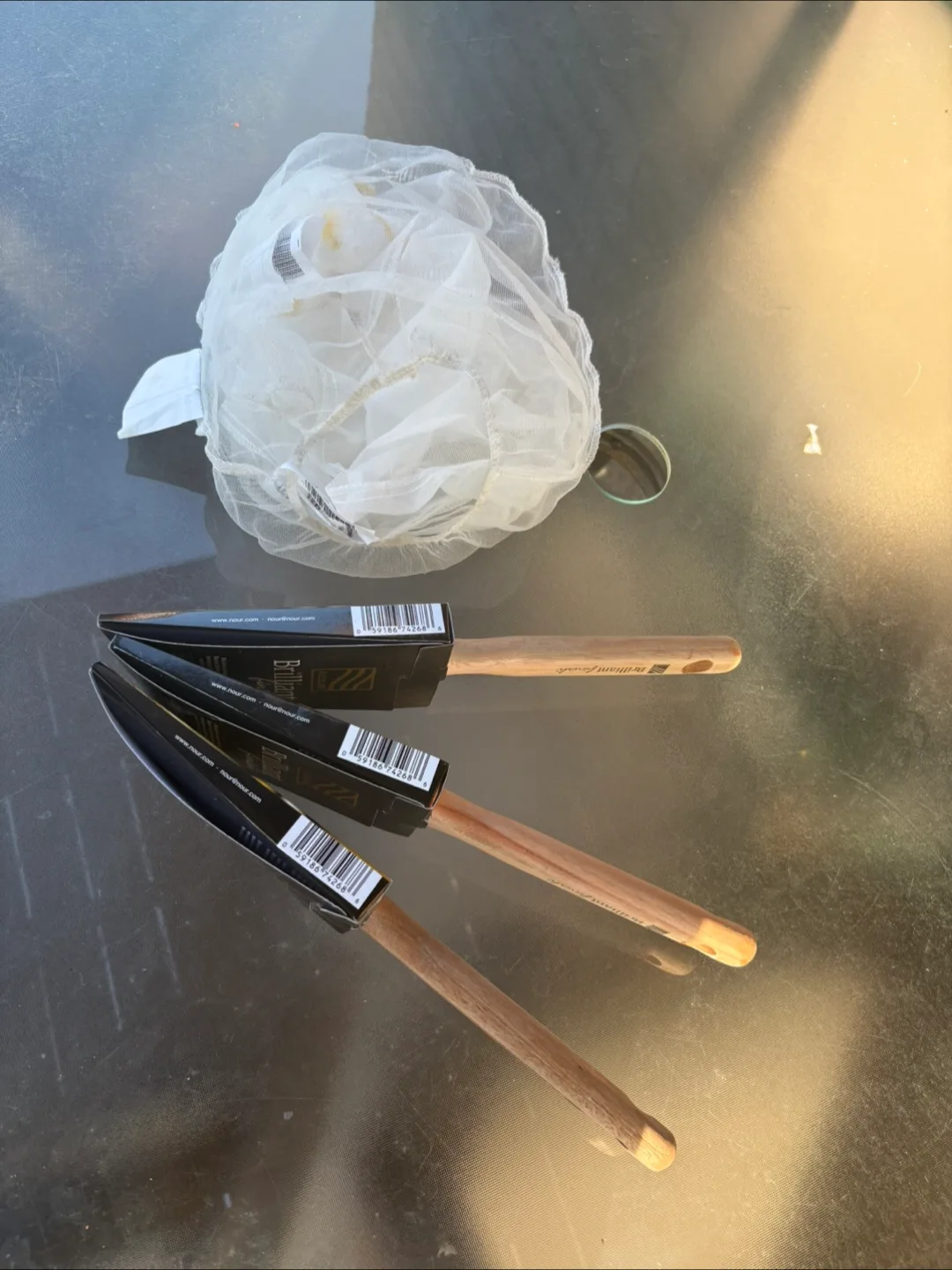 New Nour Brilliant Finish 2.5" Paint Brush thumbnail