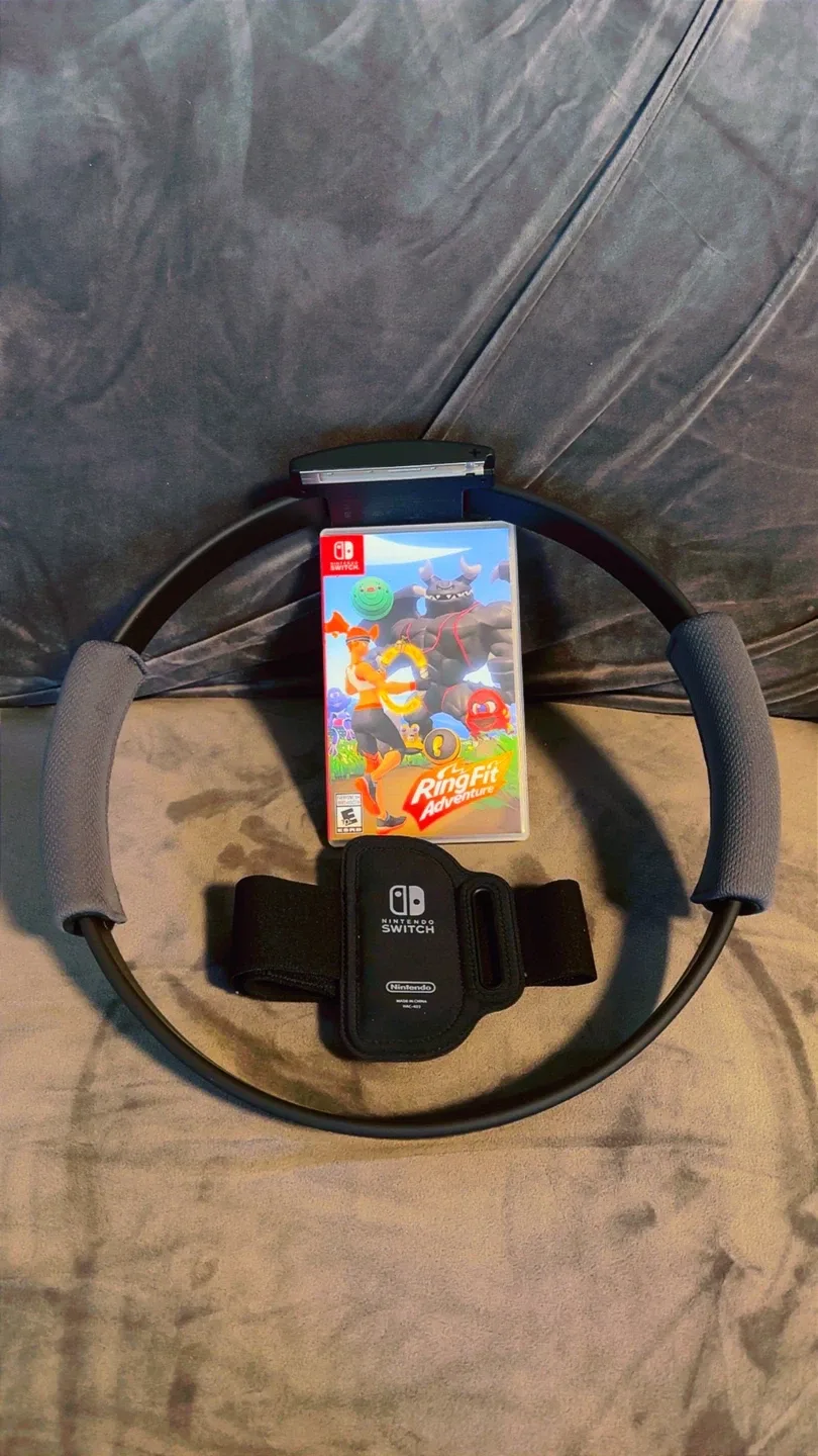 Nintendo Switch Ring Fit Adventure (Box + Game + Ring-Con)