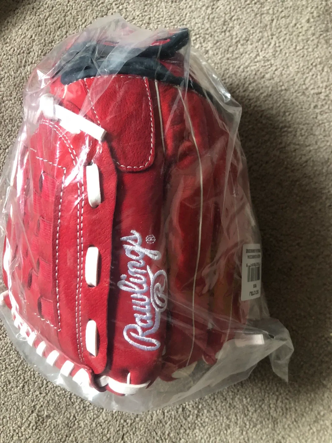 New Rawlings Toronto Blue Jays 12" Baseball Glove image indicator(2)