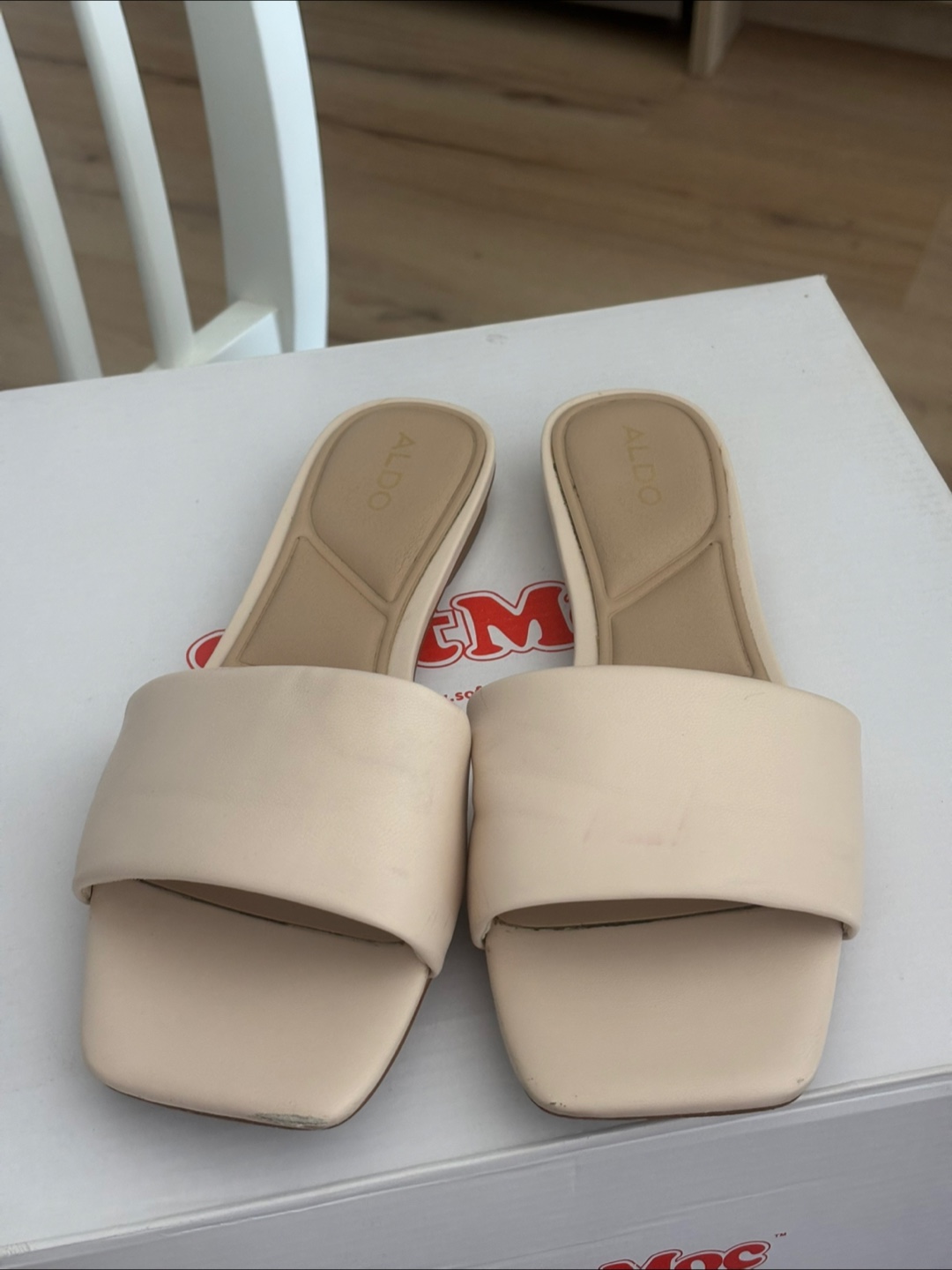 ALDO Cream Slides - Size 8